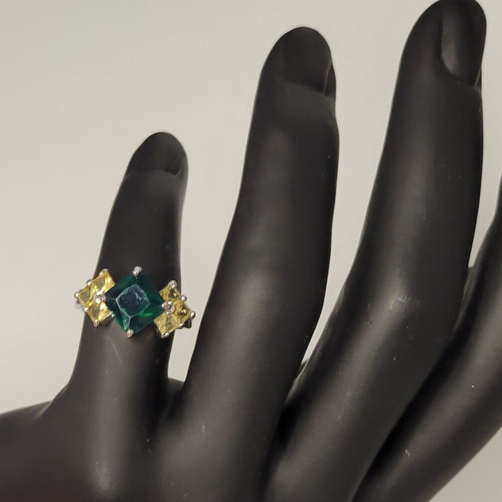Size 5, Rhinestone Ring - Picture 2 of 8